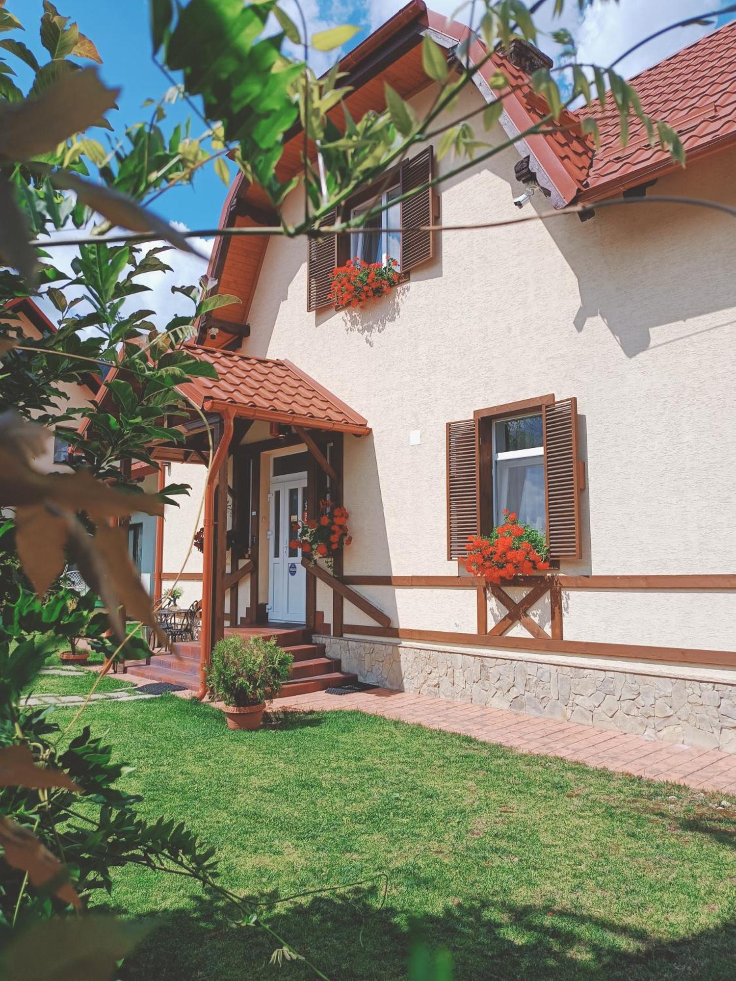 Residence Rooms Bucovina Câmpulung Moldovenesc Exterior foto