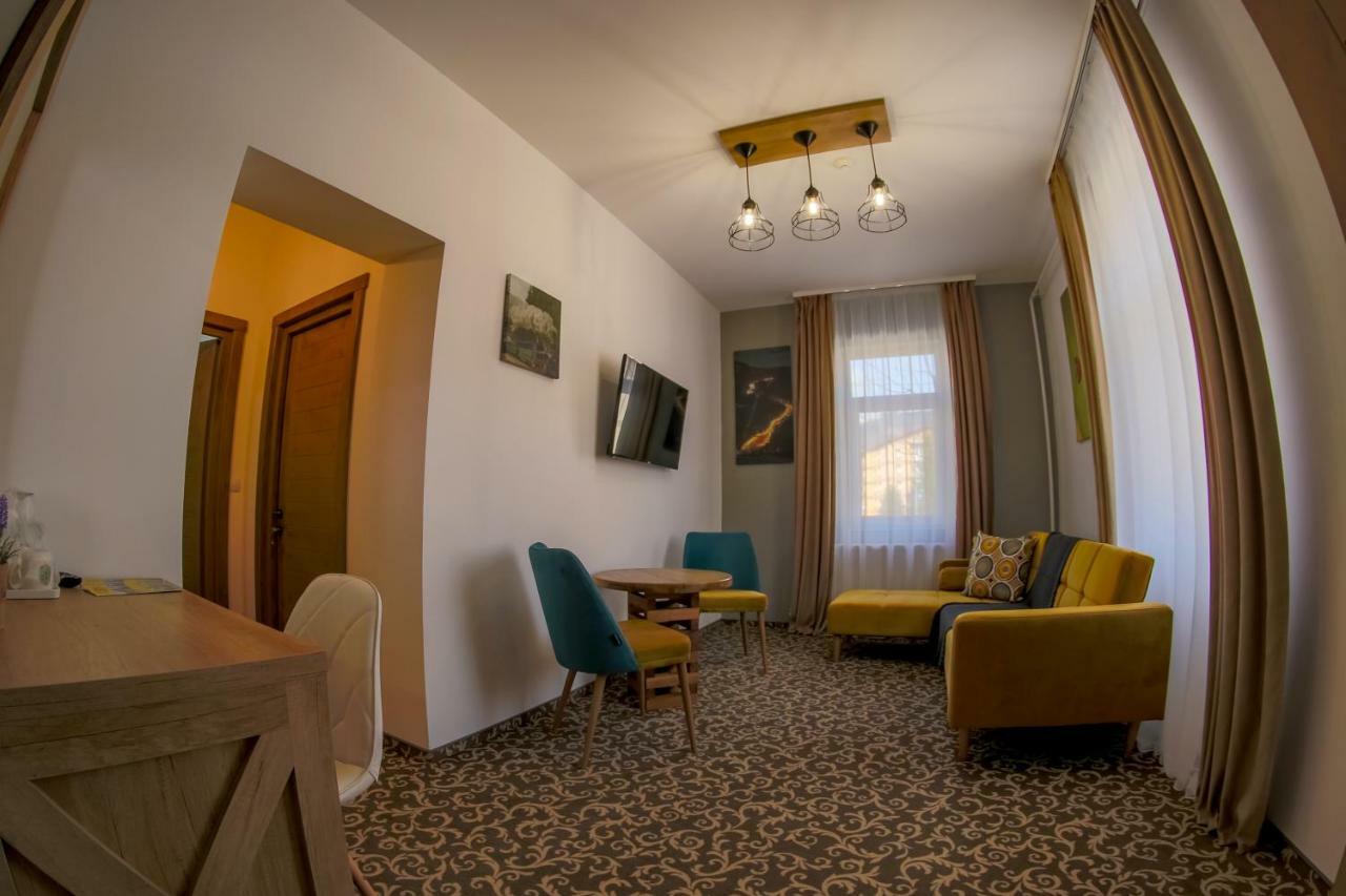Residence Rooms Bucovina Câmpulung Moldovenesc Exterior foto